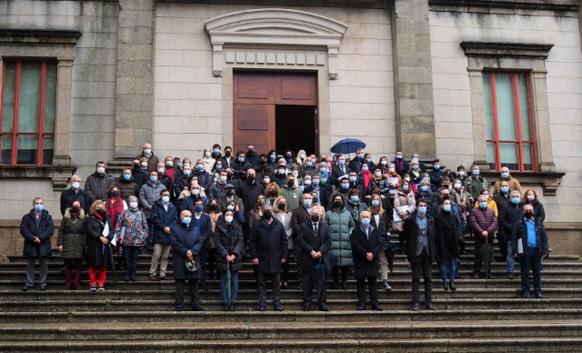 Minuto de silencio en memoria das vítimas do naufraxio do Villa de Pitanxo